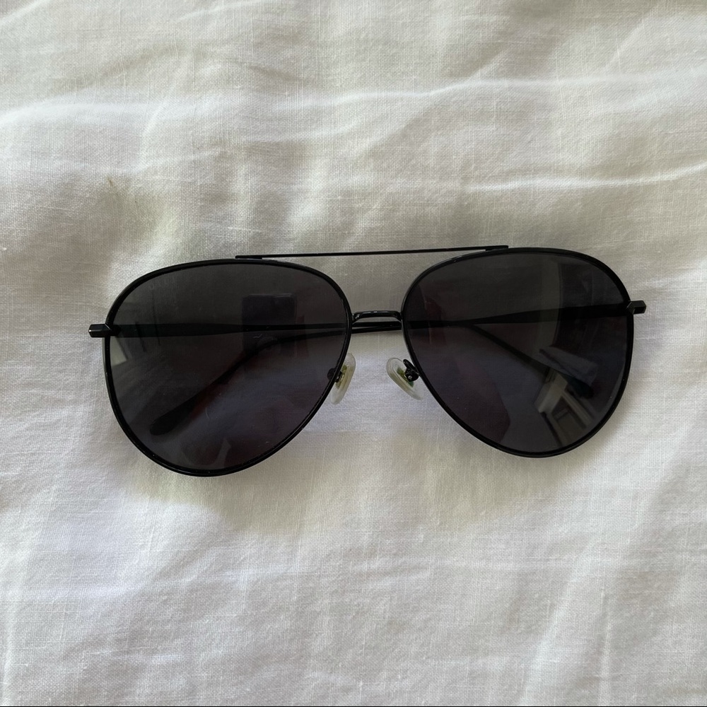 Diff Large Black Aviators